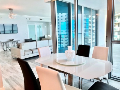 LUXURIOUS OCEANFRONT RESIDENCE WITH UNOBSTRUCTED VIEWS of the