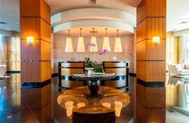 LUXURIOUS OCEANFRONT RESIDENCE WITH UNOBSTRUCTED VIEWS of the