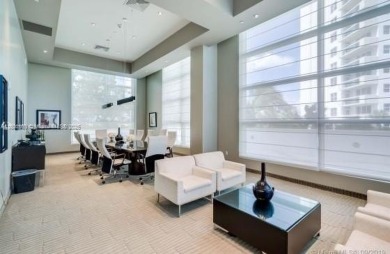 LUXURIOUS OCEANFRONT RESIDENCE WITH UNOBSTRUCTED VIEWS of the