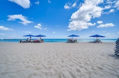 LUXURIOUS OCEANFRONT RESIDENCE WITH UNOBSTRUCTED VIEWS of the