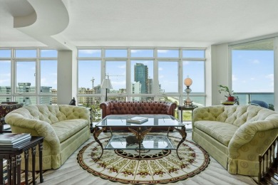 Rarely available Cristelle Cay condo--ready for a quick move-in!