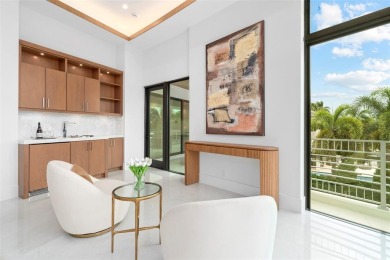 A statement of modern waterfront luxury, 24 Fiesta Way