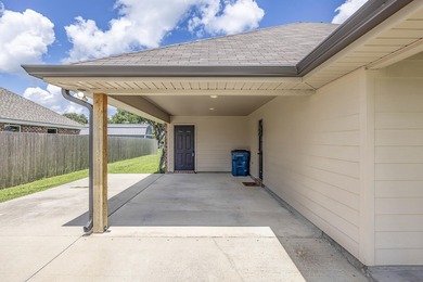 Modern 3-Bedroom Home in a Peaceful Neighborhood - Move-In