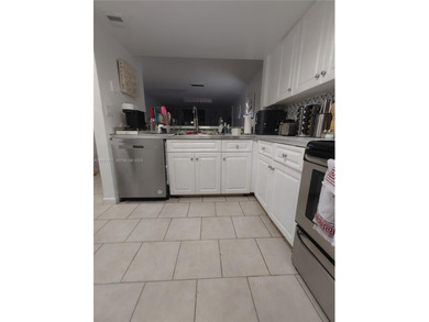 Amazing & exclusive condo location in the core of Miami Beach's