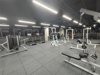 Amazing & exclusive condo location in the core of Miami Beach's