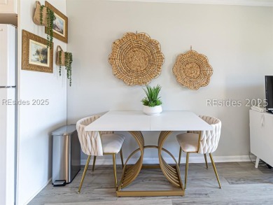 Beautiful 2nd floor villa in C building with great views &