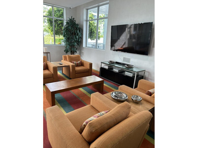 Spectacular, Contemporary Building on the Water! Walk or ride