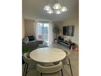 ** EXCELLENT LOCATION!!! NORTH MIAMI BEACH!!!! ..BEAUTIFUL 1 BIG