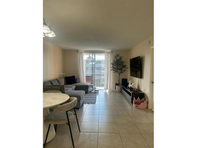** EXCELLENT LOCATION!!! NORTH MIAMI BEACH!!!! ..BEAUTIFUL 1 BIG