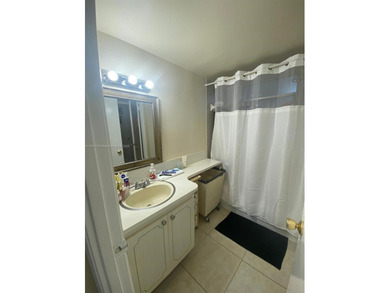 ** EXCELLENT LOCATION!!! NORTH MIAMI BEACH!!!! ..BEAUTIFUL 1 BIG