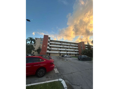 ** EXCELLENT LOCATION!!! NORTH MIAMI BEACH!!!! ..BEAUTIFUL 1 BIG