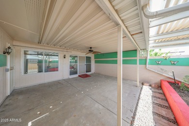 Bright, Beautiful, and Ready to Enjoy in Sun City! Welcome to