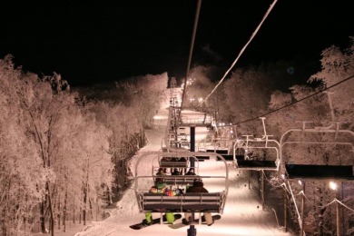 Main Floor - Ski IN/OUT! Come enjoy the Bromont trails directly