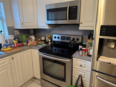 Beautiful and spacious 2BR/2BA condo in the prestigious 55+