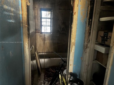 Investor special! Single-family home featuring 3 bedrooms and 2