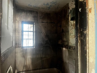 Investor special! Single-family home featuring 3 bedrooms and 2