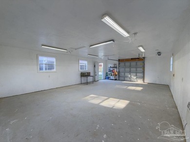 **SELLER MAY CONSIDER PAINT CONCESSION WITH ACCEPTABLE OFFER**