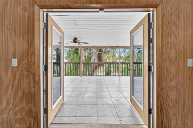 One or more photo(s) has been virtually staged. Experience