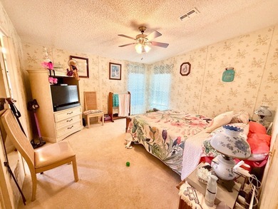 CHARMING 2BR/2BA HOME IN ACTIVE 55+ COMMUNITY!! Well-maintained