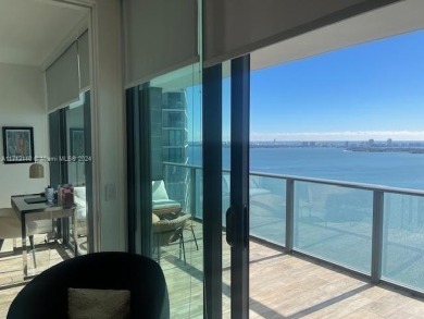 Spectacular 2 bedrooms + Den ,in Paraiso Bay Top of the line