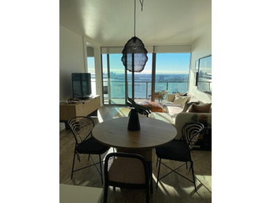 Spectacular 2 bedrooms + Den ,in Paraiso Bay Top of the line