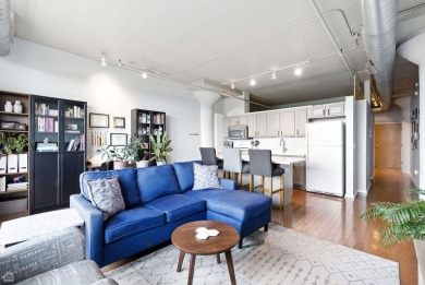 ***$2,000 closing credit if contract accepted before