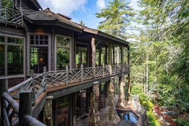 Just minutes from the shopping and fine dining of downtown