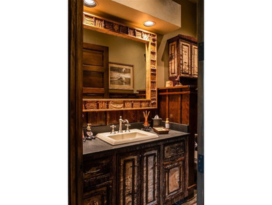 Just minutes from the shopping and fine dining of downtown