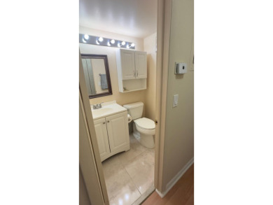 Beautifully condo located in the sought-after Bedford section