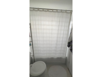 Beautifully condo located in the sought-after Bedford section