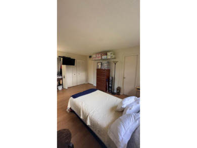 Beautifully condo located in the sought-after Bedford section