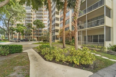 BEAUTIFUL CITY VIEWS FROM THIS UPDATED 2 BEDROOM 2 BATHROOM