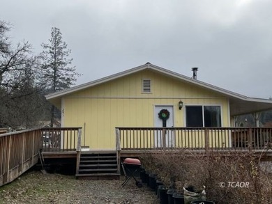 Upgraded 3-bedroom home in Douglas City with finished walk out