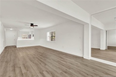 Like Brand New!! Gorgeous and move-in ready! Fabulous