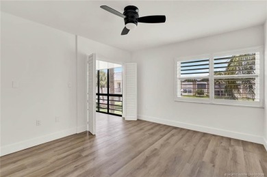 Like Brand New!! Gorgeous and move-in ready! Fabulous