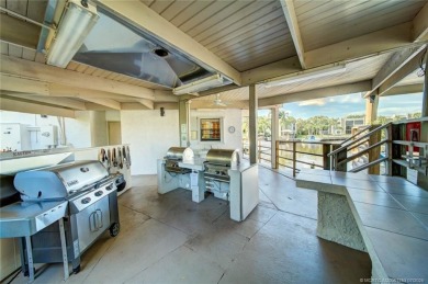 Like Brand New!! Gorgeous and move-in ready! Fabulous