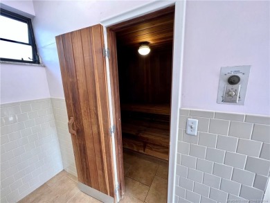 Like Brand New!! Gorgeous and move-in ready! Fabulous