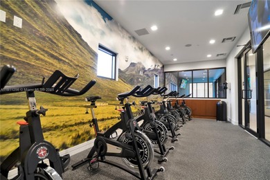 Beautiful Condo in the heart of Doral, 2/2 unit with elevator at