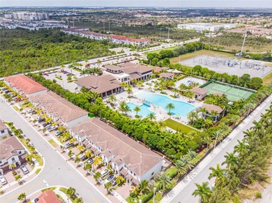 Beautiful Condo in the heart of Doral, 2/2 unit with elevator at