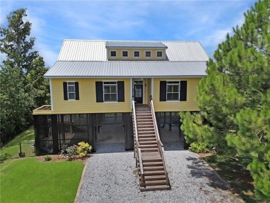 Live the Lake Life at Its Best!
Welcome to 419 Carr Drive -