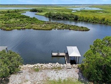 Live the Lake Life at Its Best!
Welcome to 419 Carr Drive -