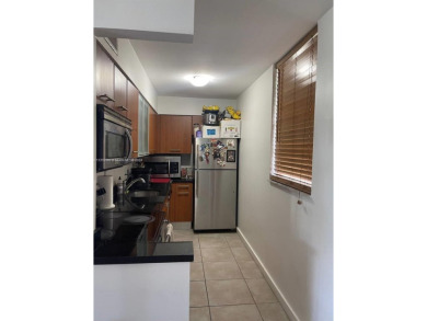 Beautiful 1 bedroom unit with a large balcony, spacious bedroom