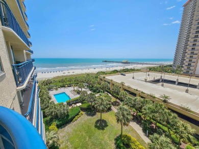 This 21-story luxury oceanfront high-rise offers gorgeous vistas