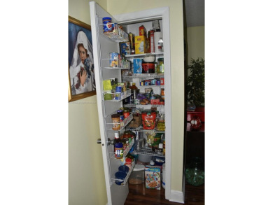 !Discover this beautiful remodeled 2 bedroom, 2 bathroom condo!