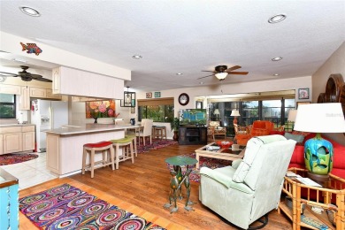 Bring your toothbrush and clothes to this lovely Turn Key top