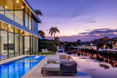 Brilliantly staged in Boca Raton's prestigious Golden Harbour