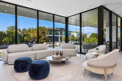 Brilliantly staged in Boca Raton's prestigious Golden Harbour