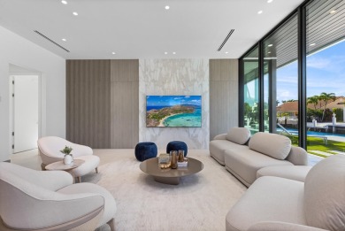 Brilliantly staged in Boca Raton's prestigious Golden Harbour