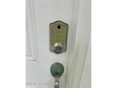 Huge 3 bedroom 2 bath 1526 sq ft condo to call home full time