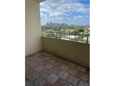 Charming 1-Bedroom Condo in Fort Lauderdale
Discover this cozy